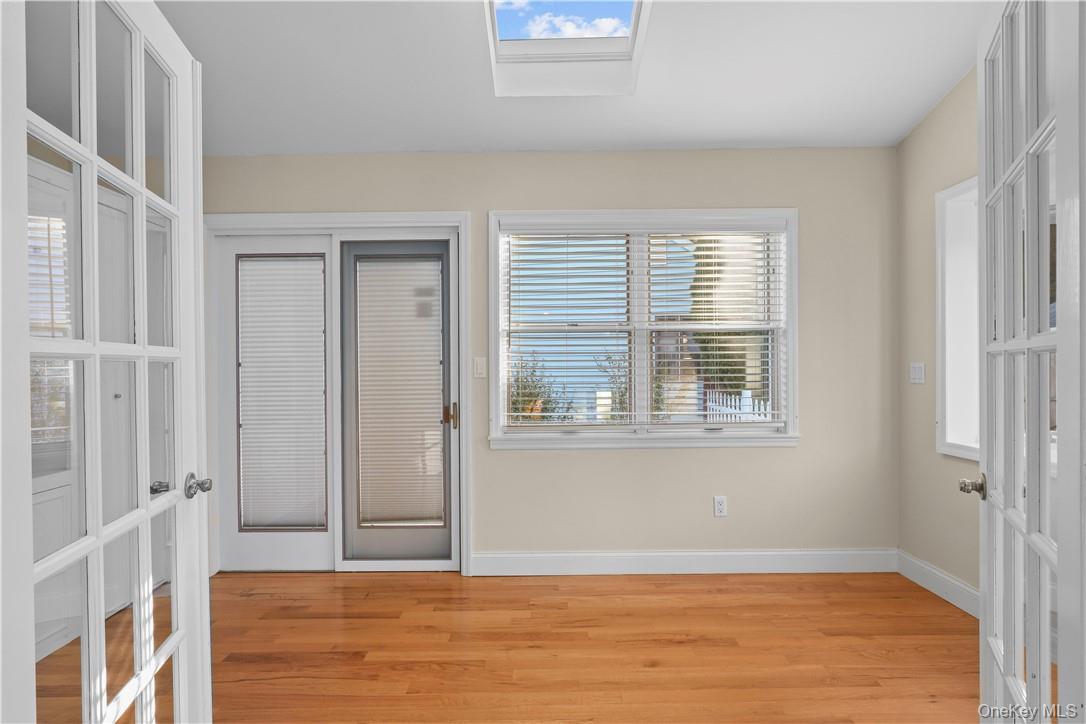 33 Sycamore Road, Mahopac, NY 10541