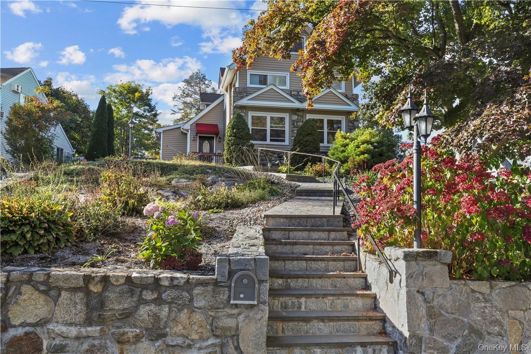 33 Sycamore Road, Mahopac, NY 10541