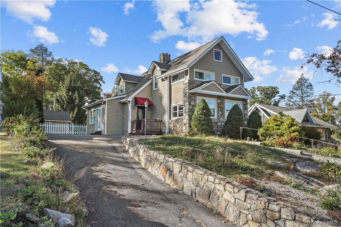 33 Sycamore Road, Mahopac, NY 10541