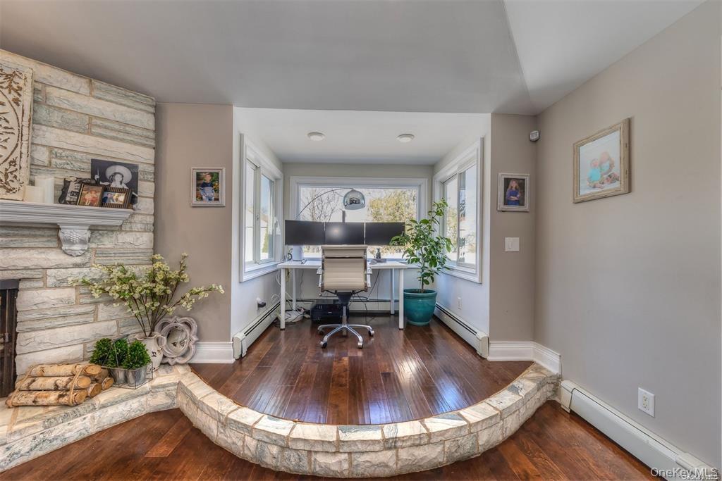 266 Thompson Avenue, Oceanside, NY 11572