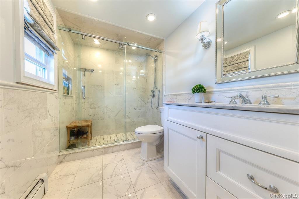 266 Thompson Avenue, Oceanside, NY 11572