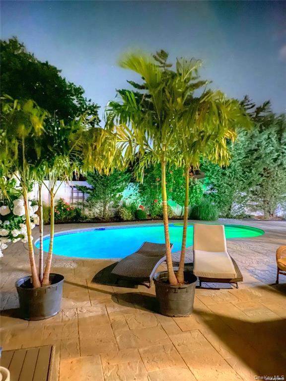 266 Thompson Avenue, Oceanside, NY 11572