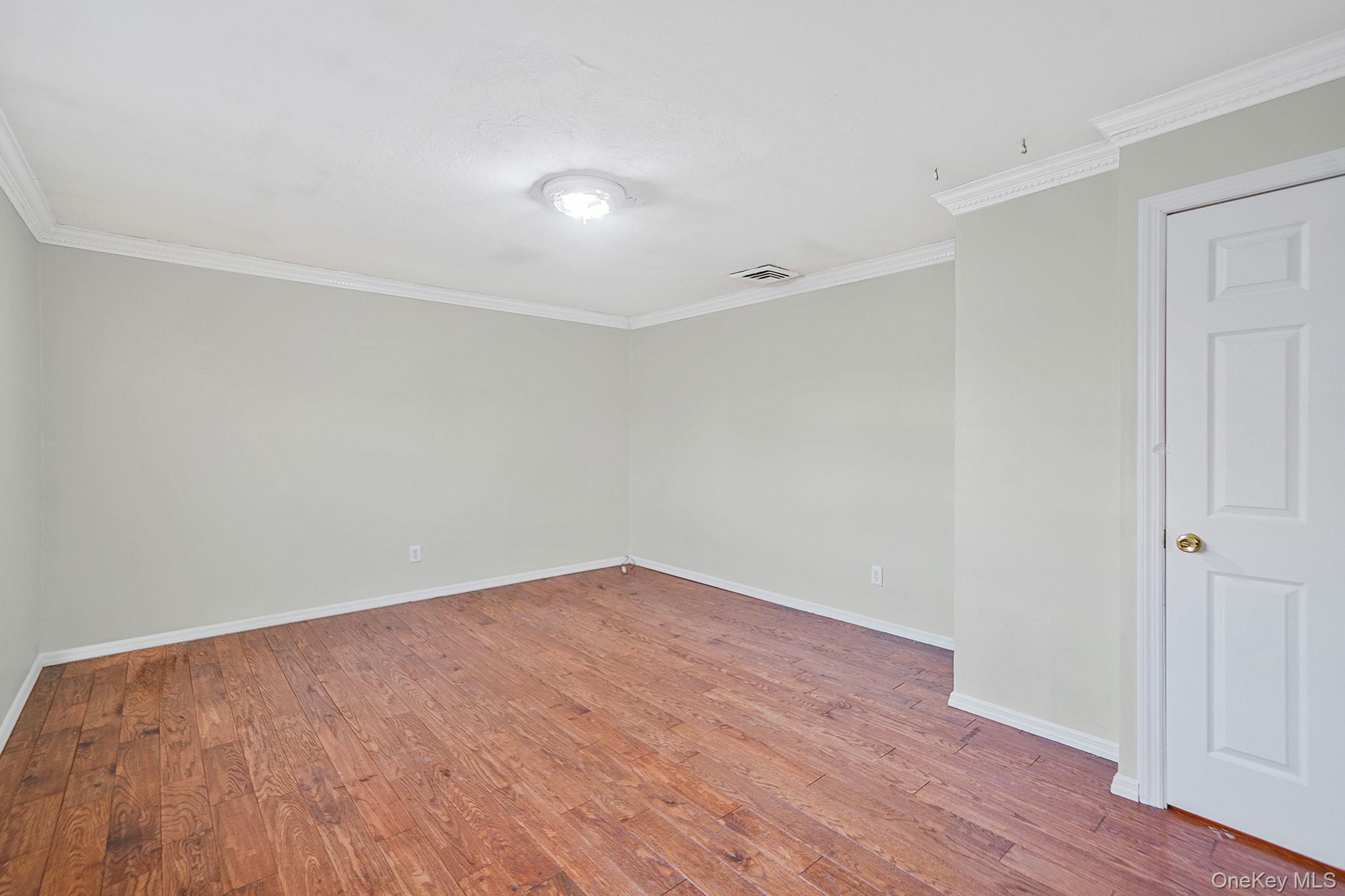 273 Delaware Avenue, Bay Shore, NY 11706