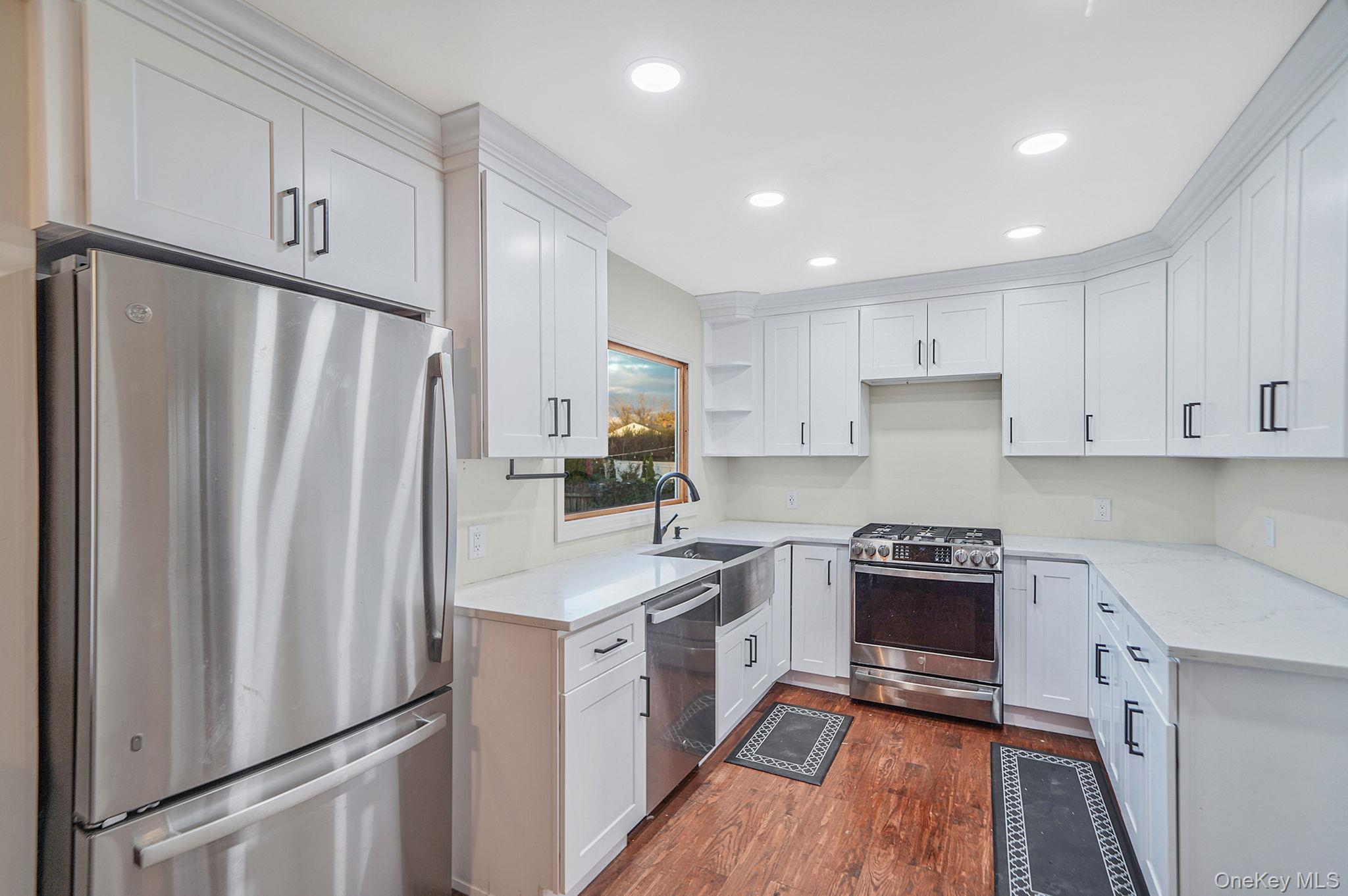 273 Delaware Avenue, Bay Shore, NY 11706