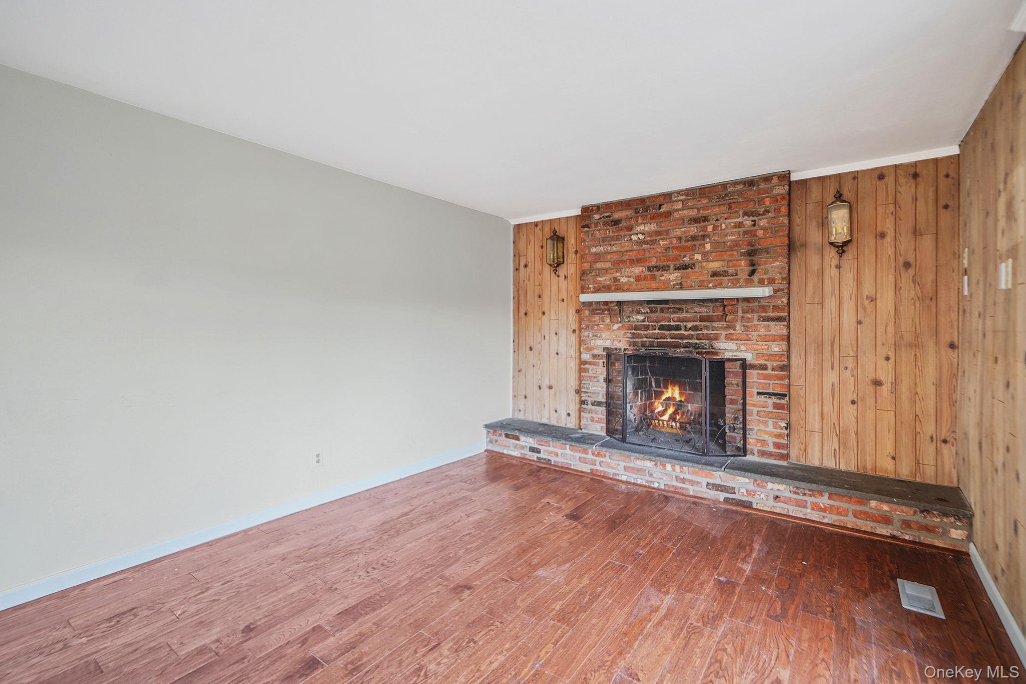 273 Delaware Avenue, Bay Shore, NY 11706