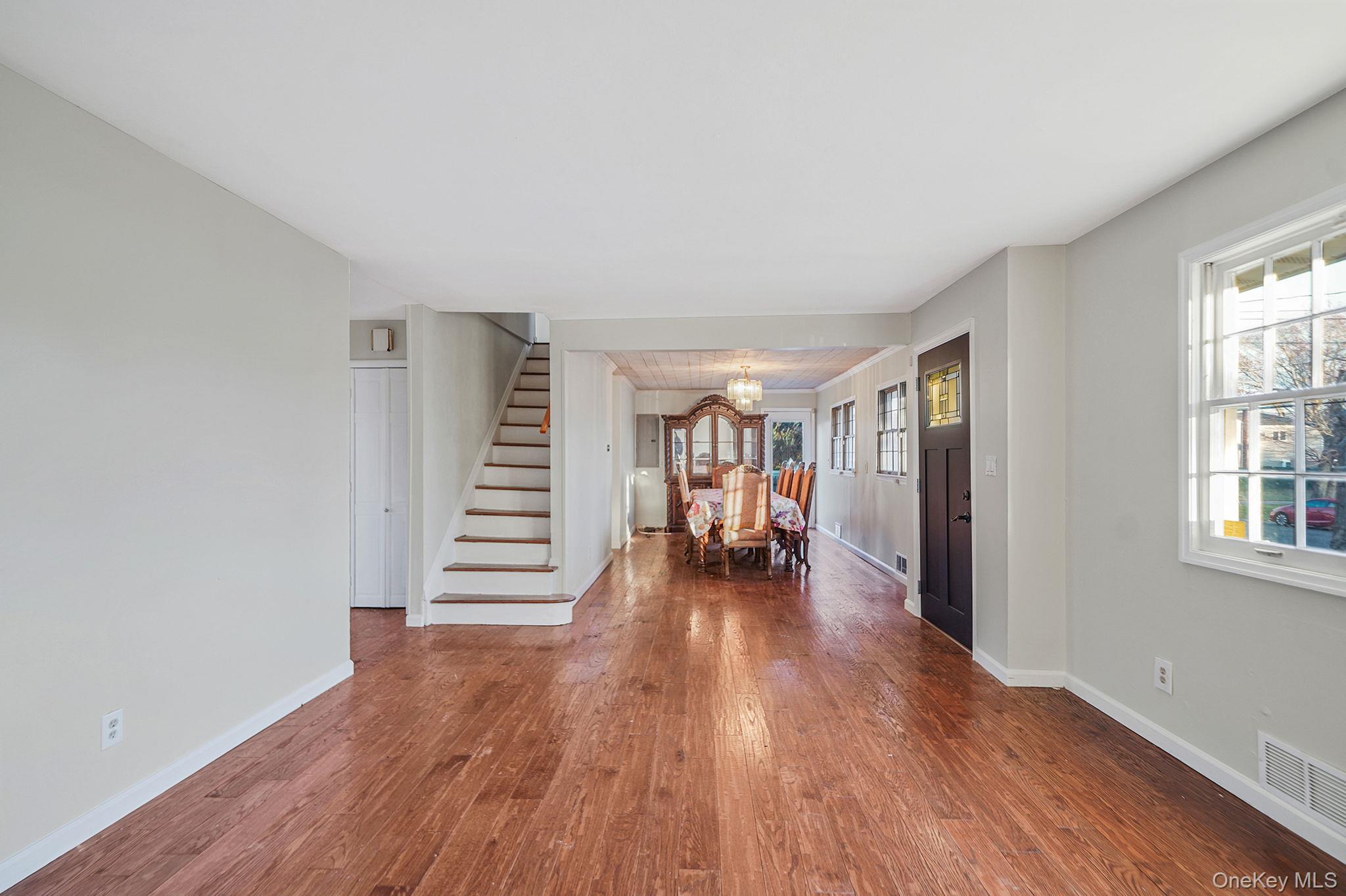 273 Delaware Avenue, Bay Shore, NY 11706