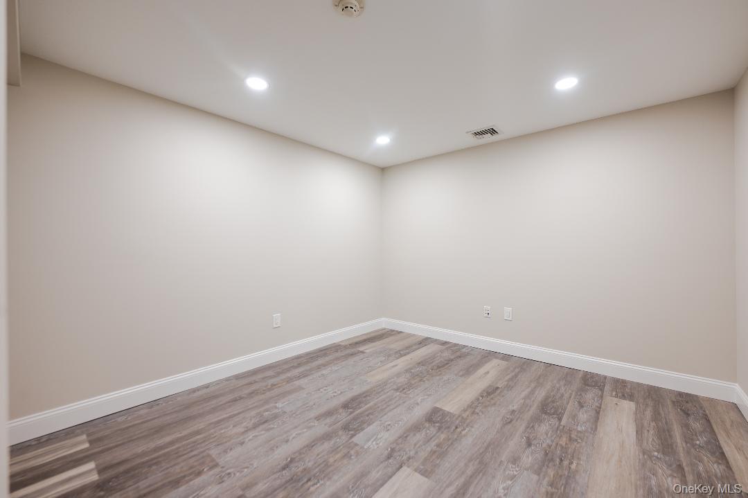 4 Weber Avenue, Malverne, NY 11565