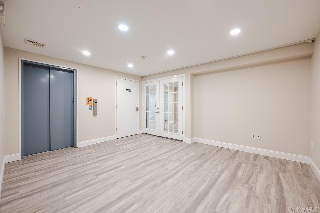 4 Weber Avenue, Malverne, NY 11565