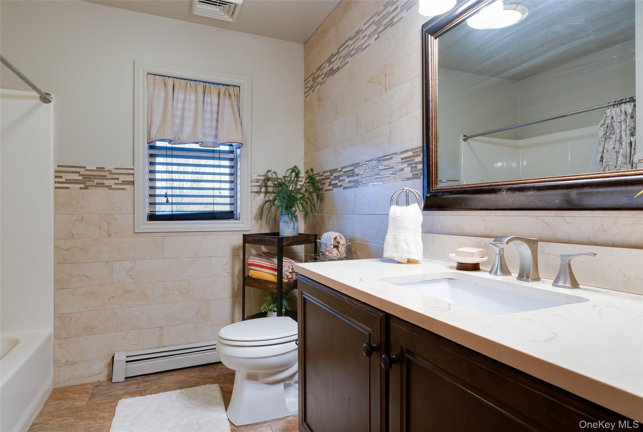 84 Josephs Drive, Saugerties, NY 12477