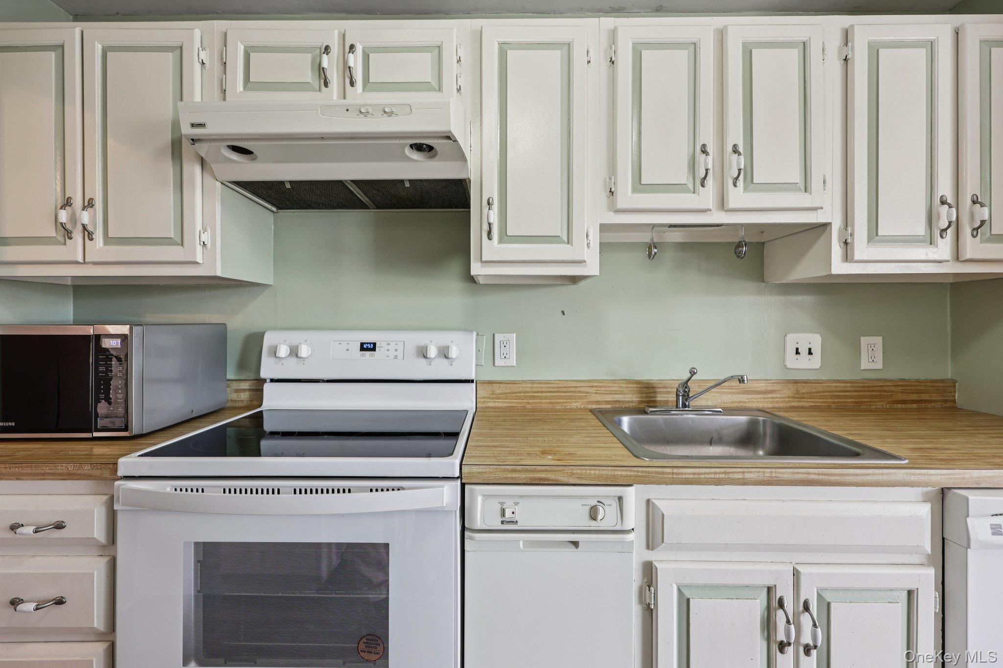 107 N Broadway # 113, White Plains, NY 10601