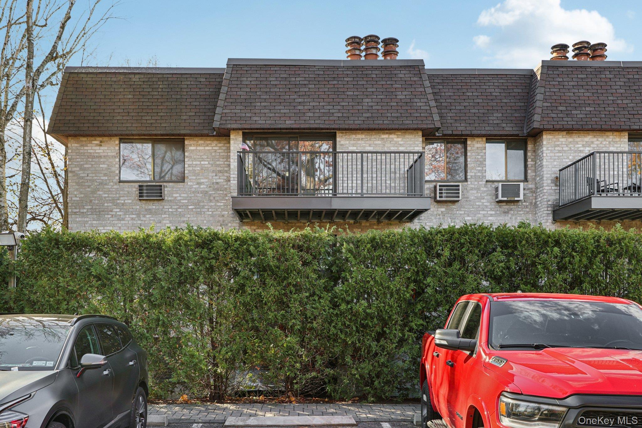 107 N Broadway # 113, White Plains, NY 10601