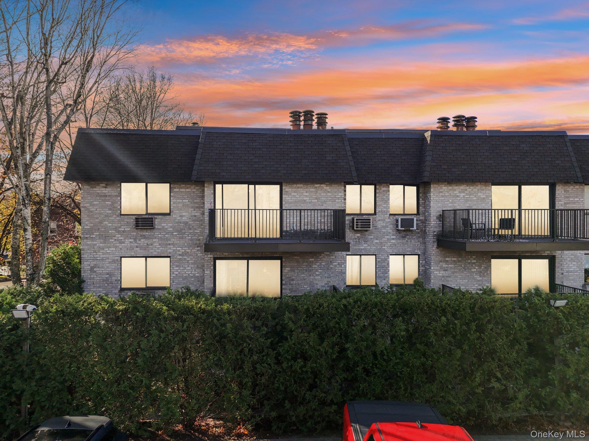 107 N Broadway # 113, White Plains, NY 10601