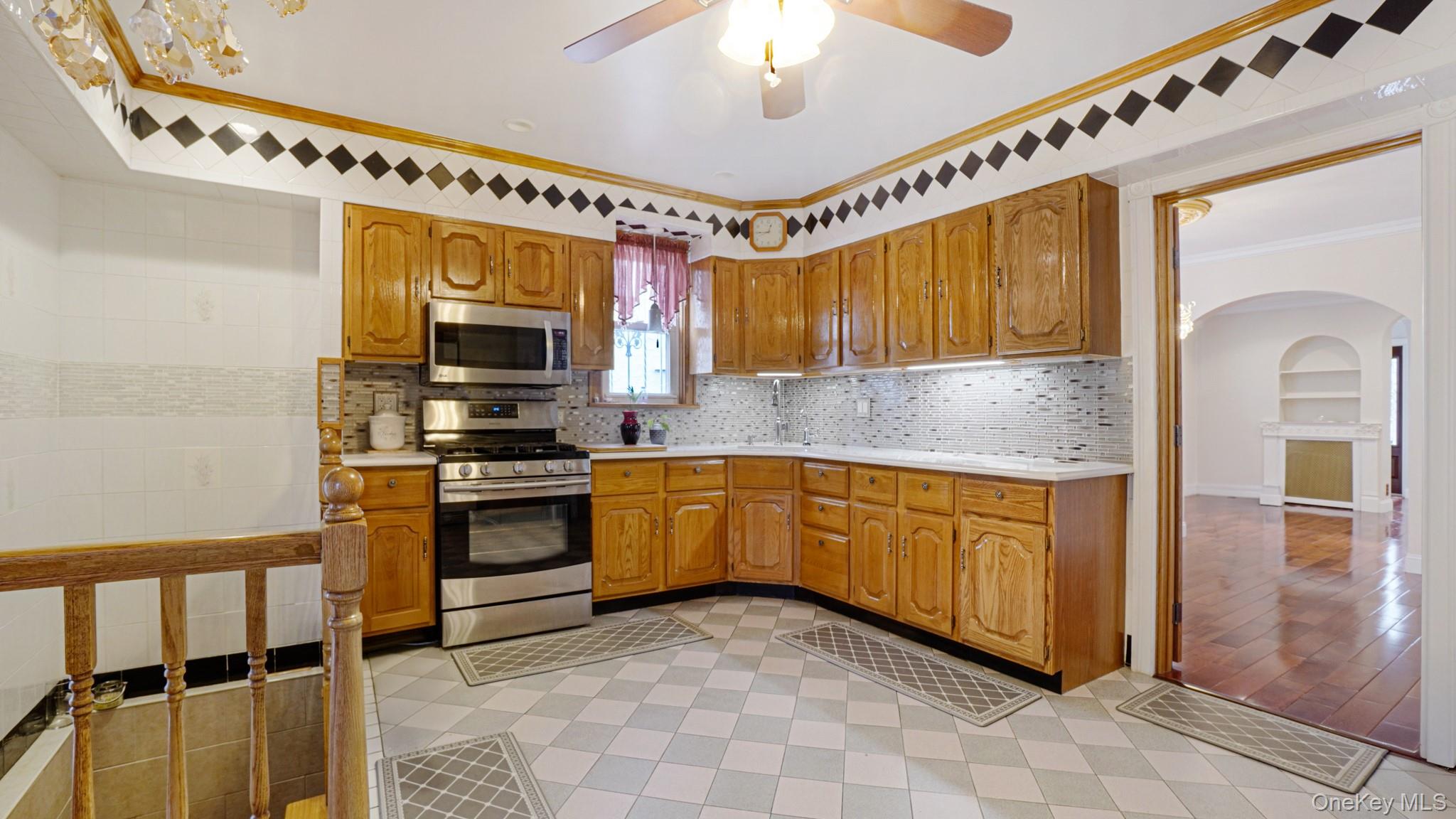 90-37 211 Street, Queens Village, NY 11428