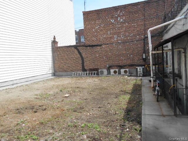 961 Morris Park Avenue, Bronx, NY 10462