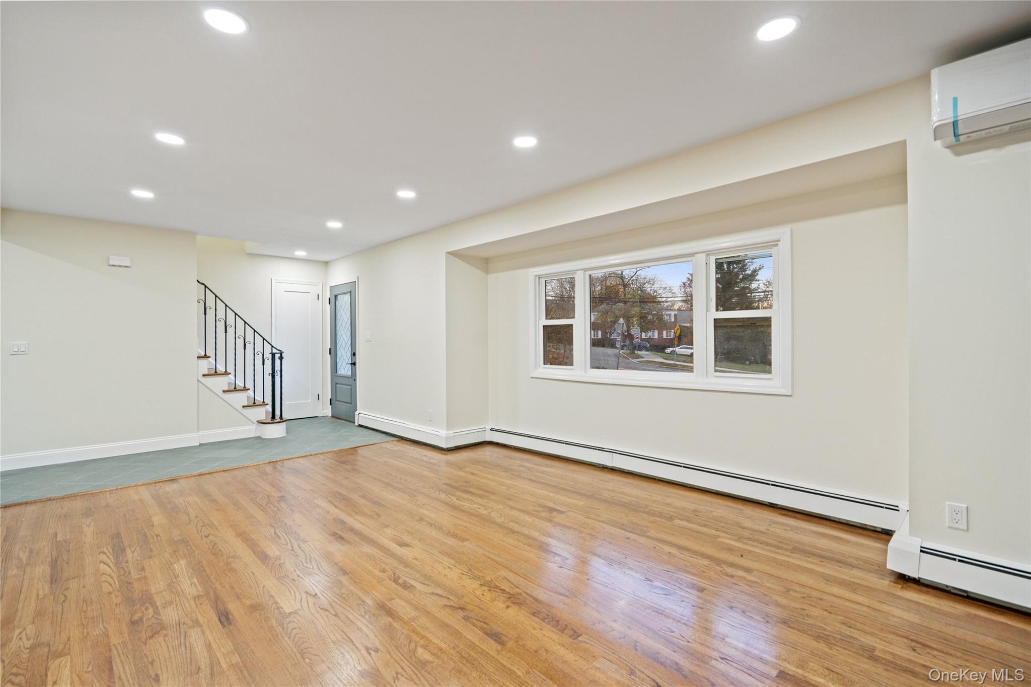 434 W Main Street, Huntington, NY 11743