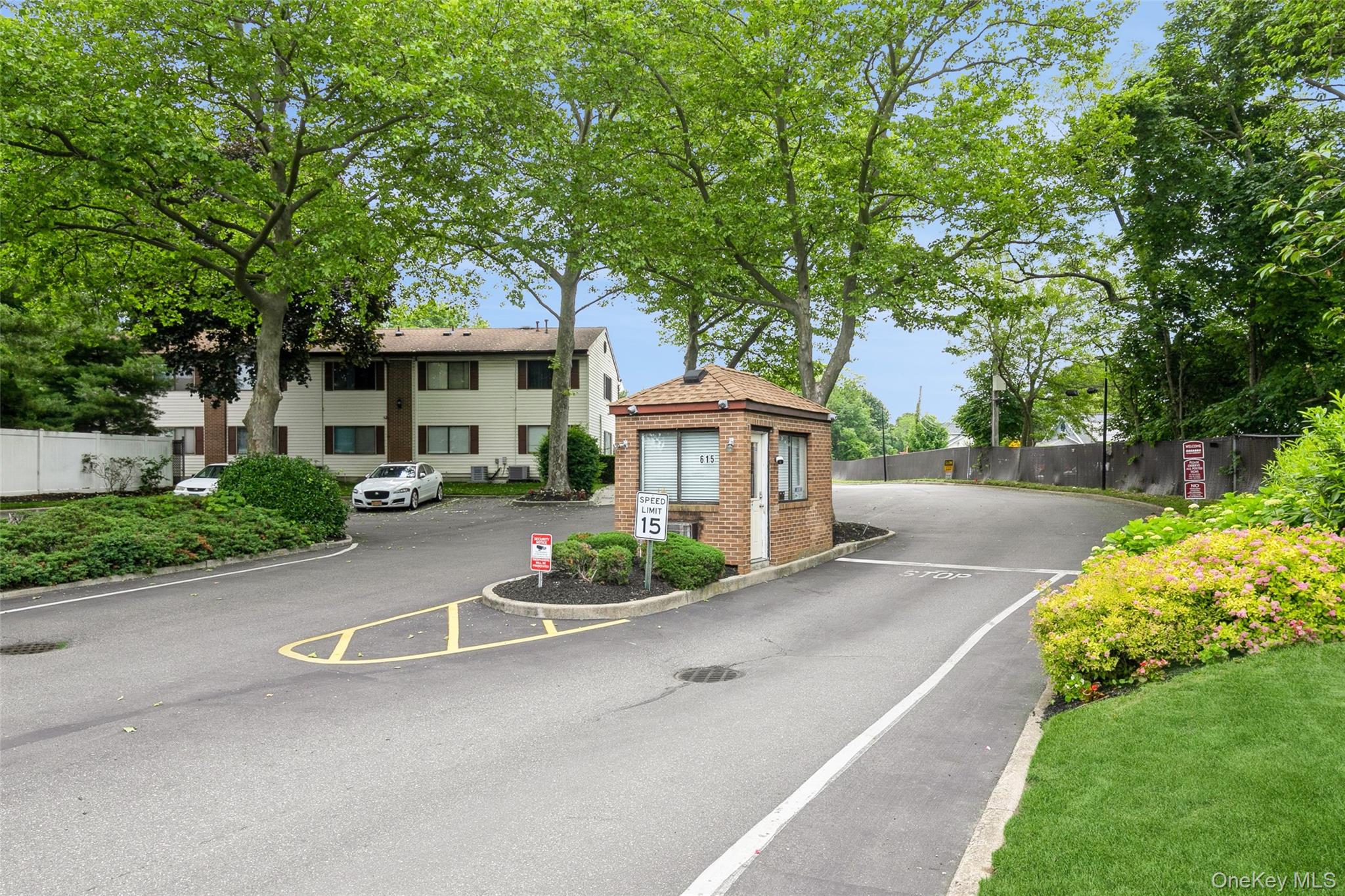 615 Broadway # 68, Amityville, NY 11701