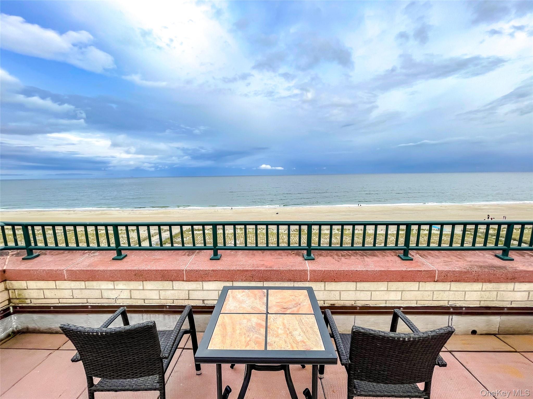 136 Beach 117th Street # 3N, Rockaway Park, NY 11694