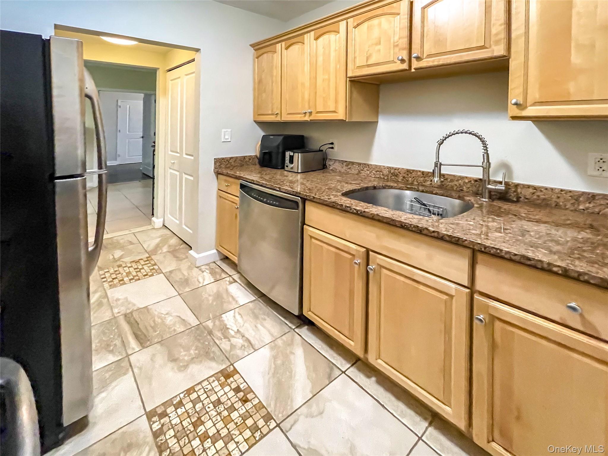 136 Beach 117th Street # 3N, Rockaway Park, NY 11694