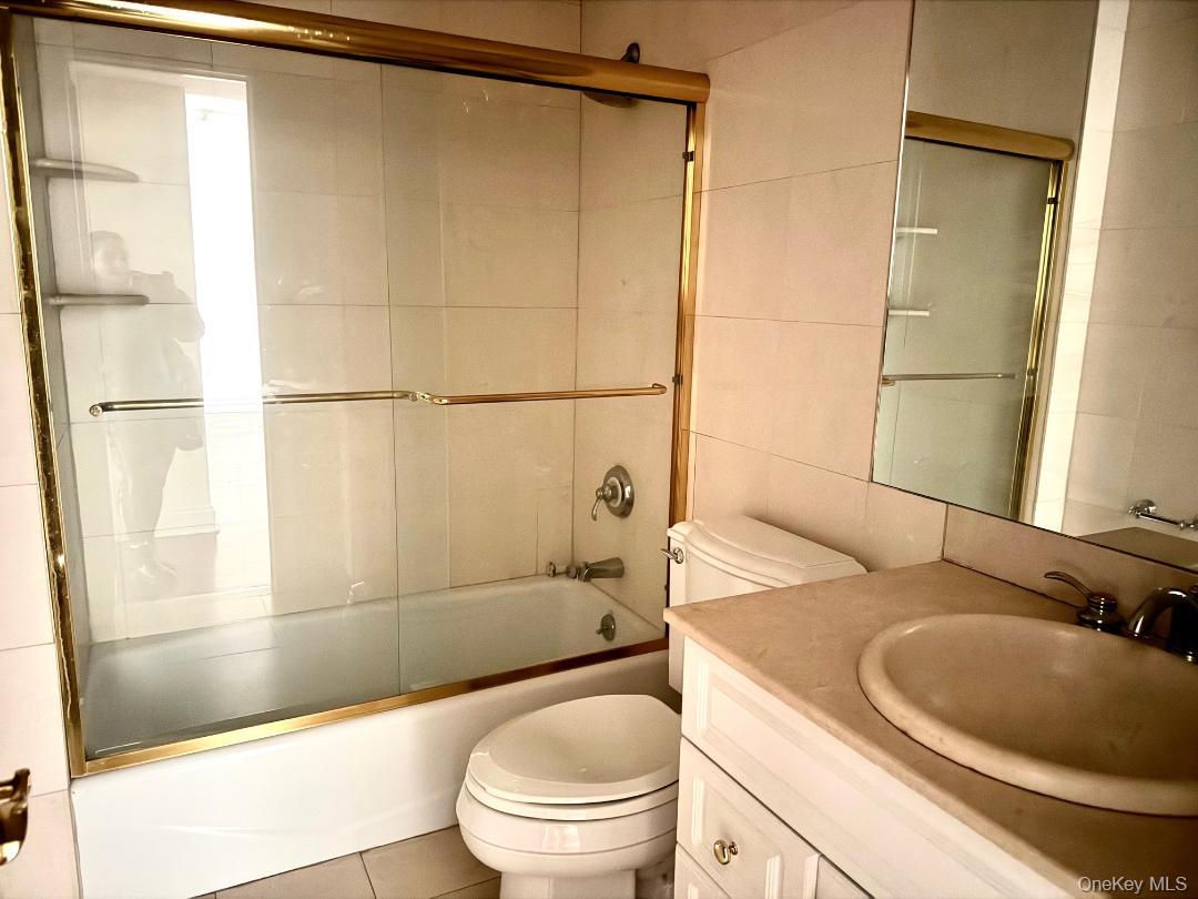 171 Great Neck Road, Great Neck, NY 11021