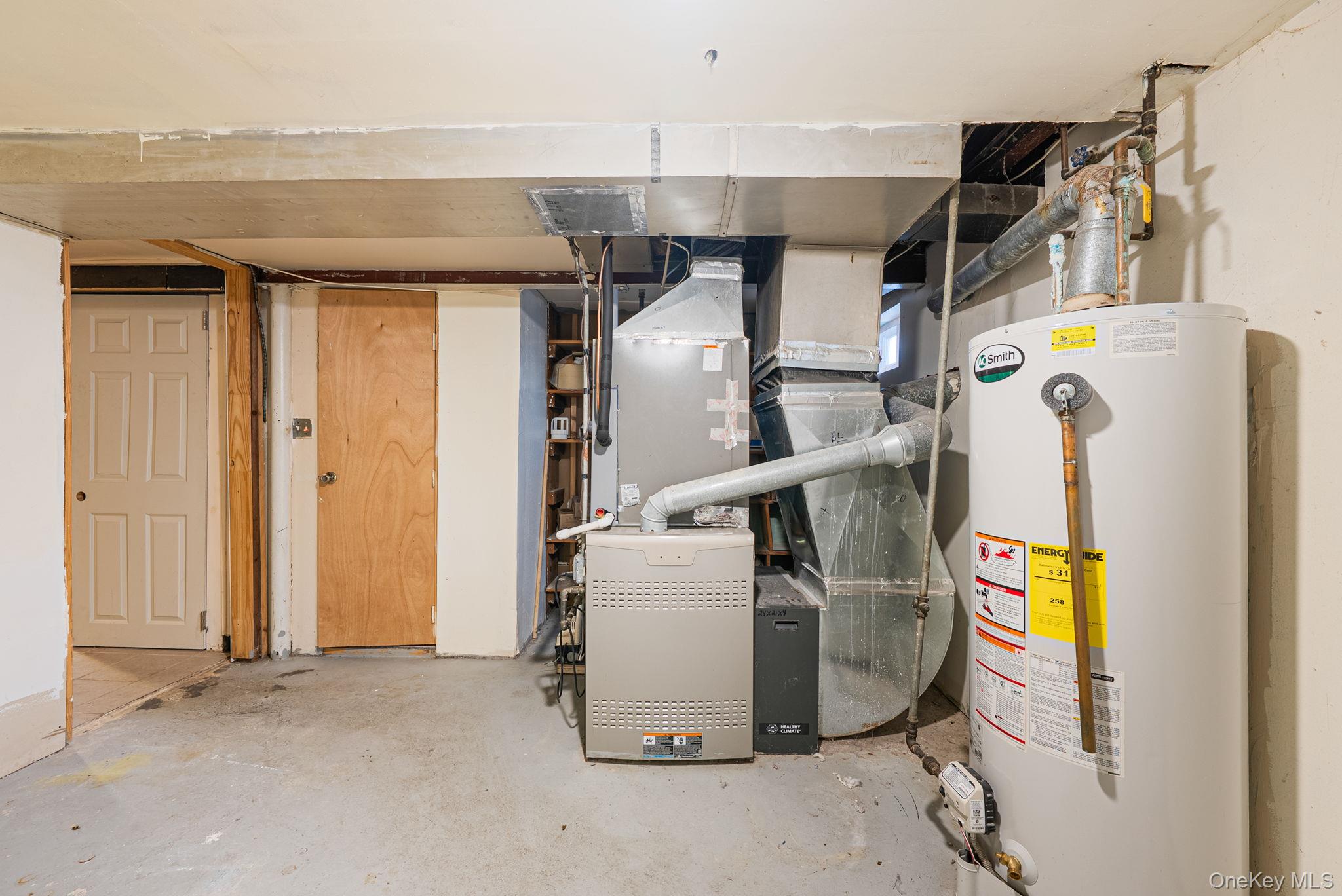 18 Jasper Street S, Valley Stream, NY 11580