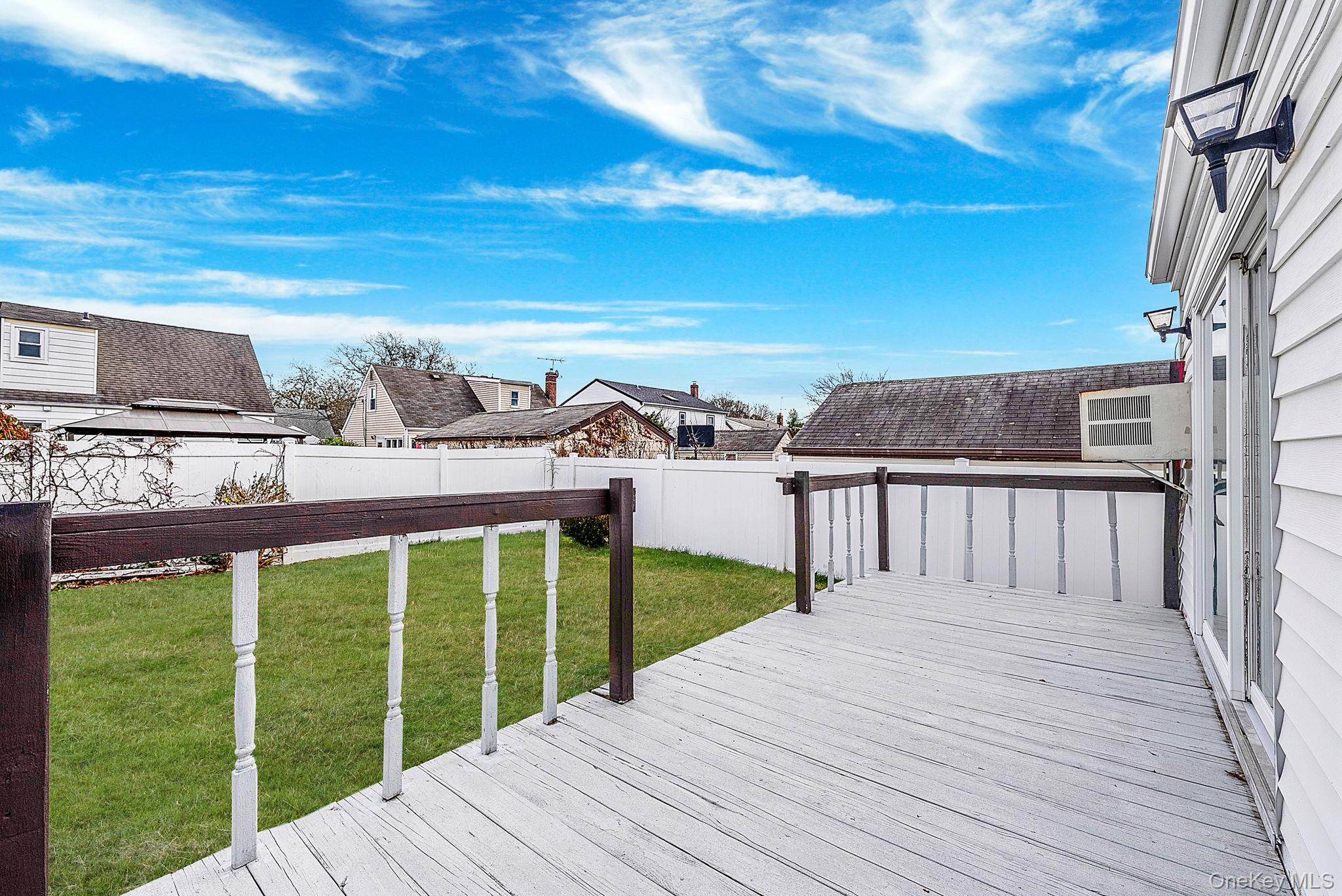 18 Jasper Street S, Valley Stream, NY 11580