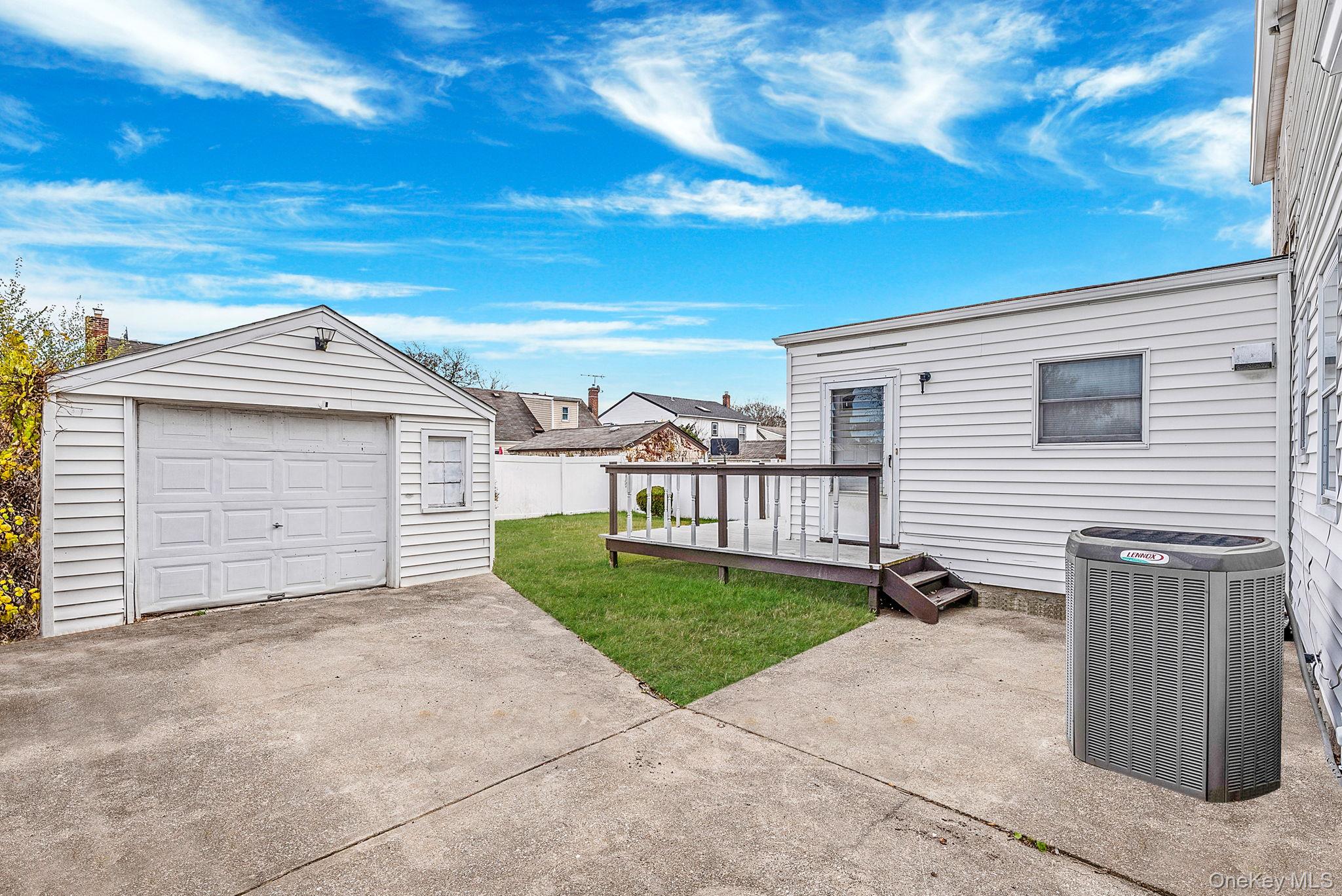 18 Jasper Street S, Valley Stream, NY 11580