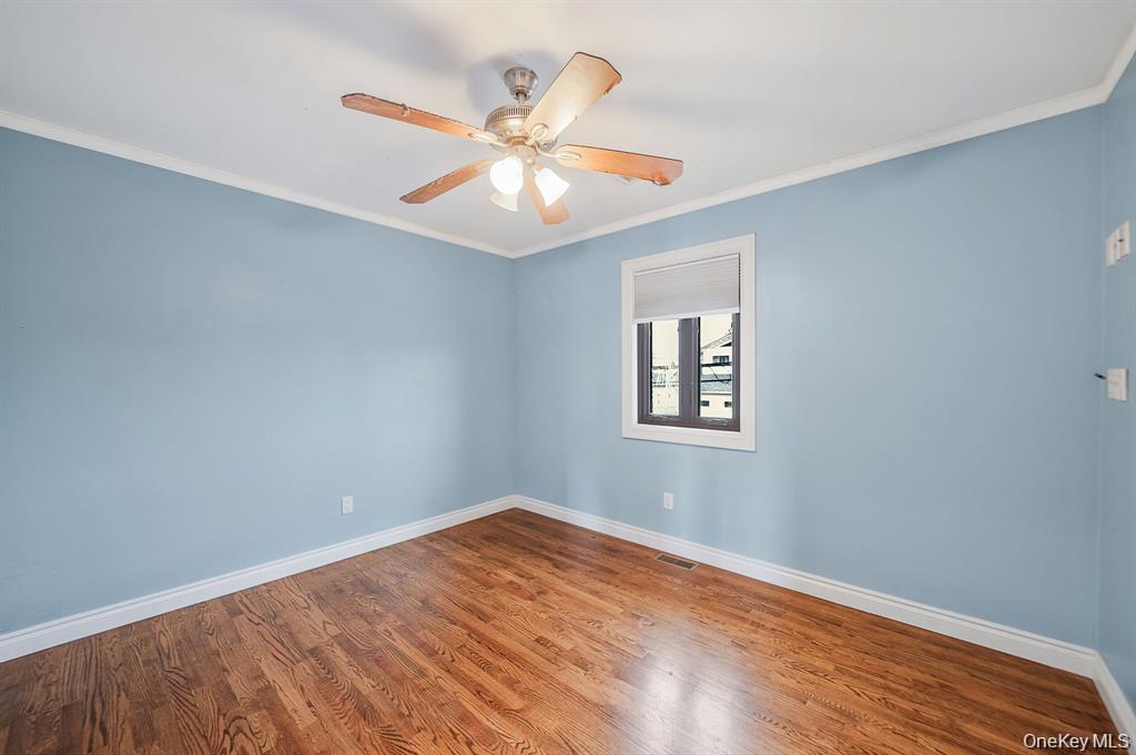 745 S 9th Street, Lindenhurst, NY 11757