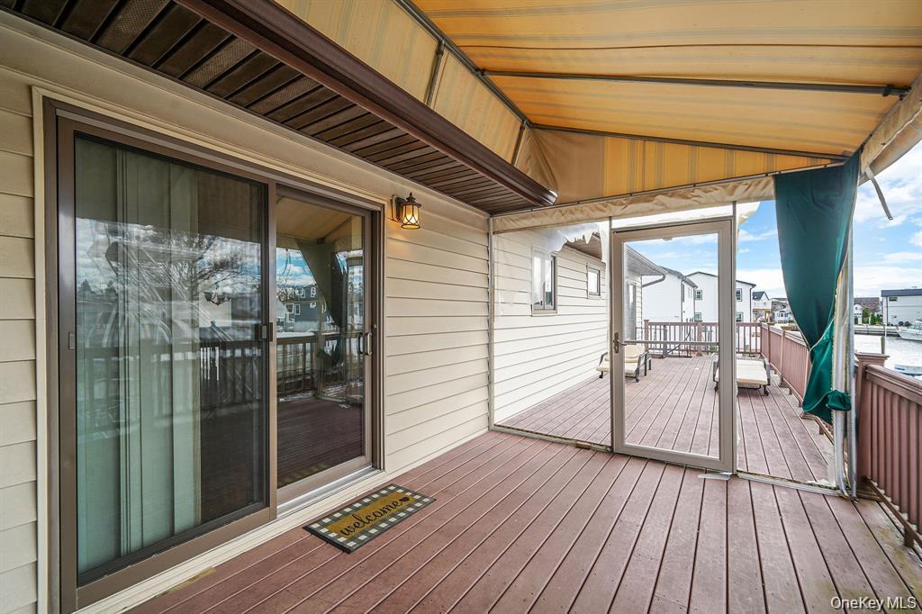 745 S 9th Street, Lindenhurst, NY 11757