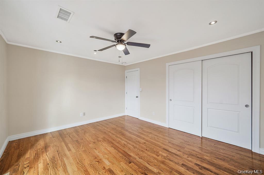 745 S 9th Street, Lindenhurst, NY 11757