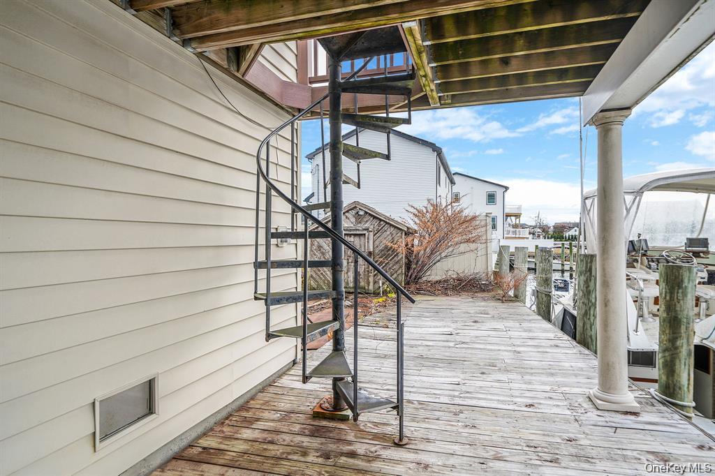 745 S 9th Street, Lindenhurst, NY 11757