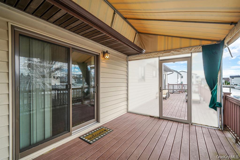 745 S 9th Street, Lindenhurst, NY 11757