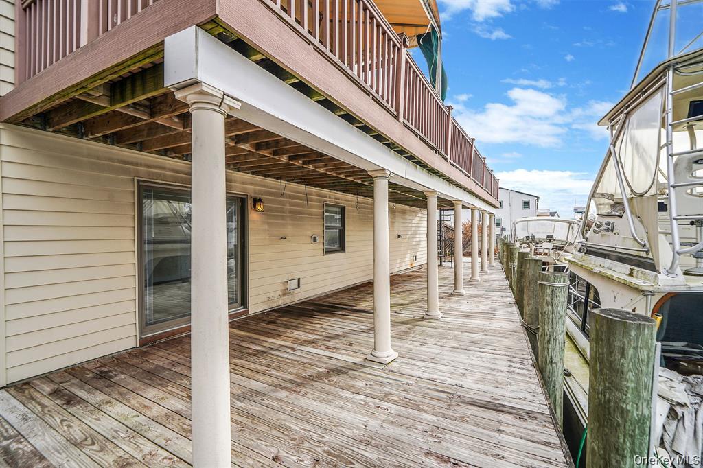 745 S 9th Street, Lindenhurst, NY 11757