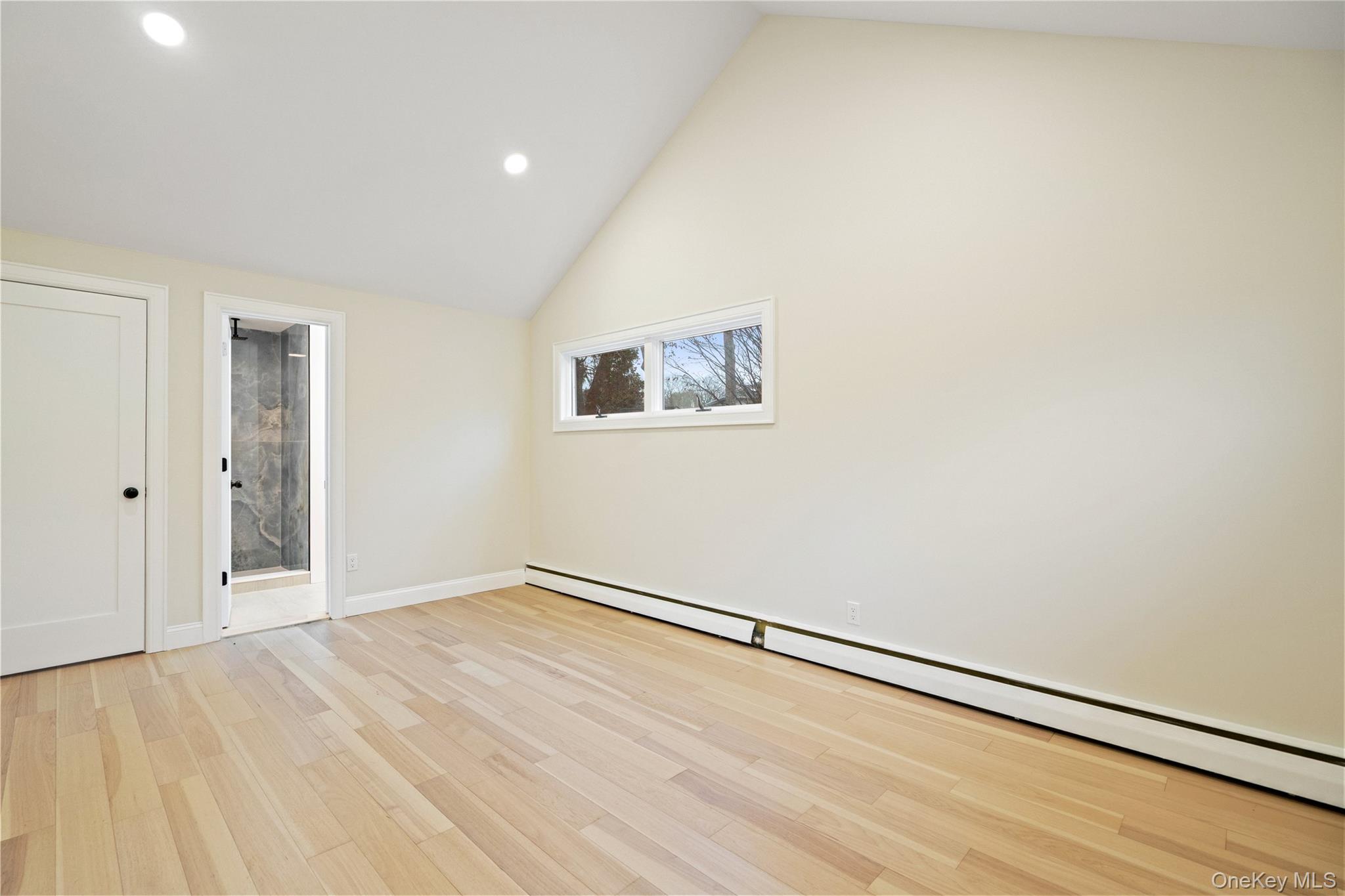 1 Upper Lane, Centerport, NY 11721