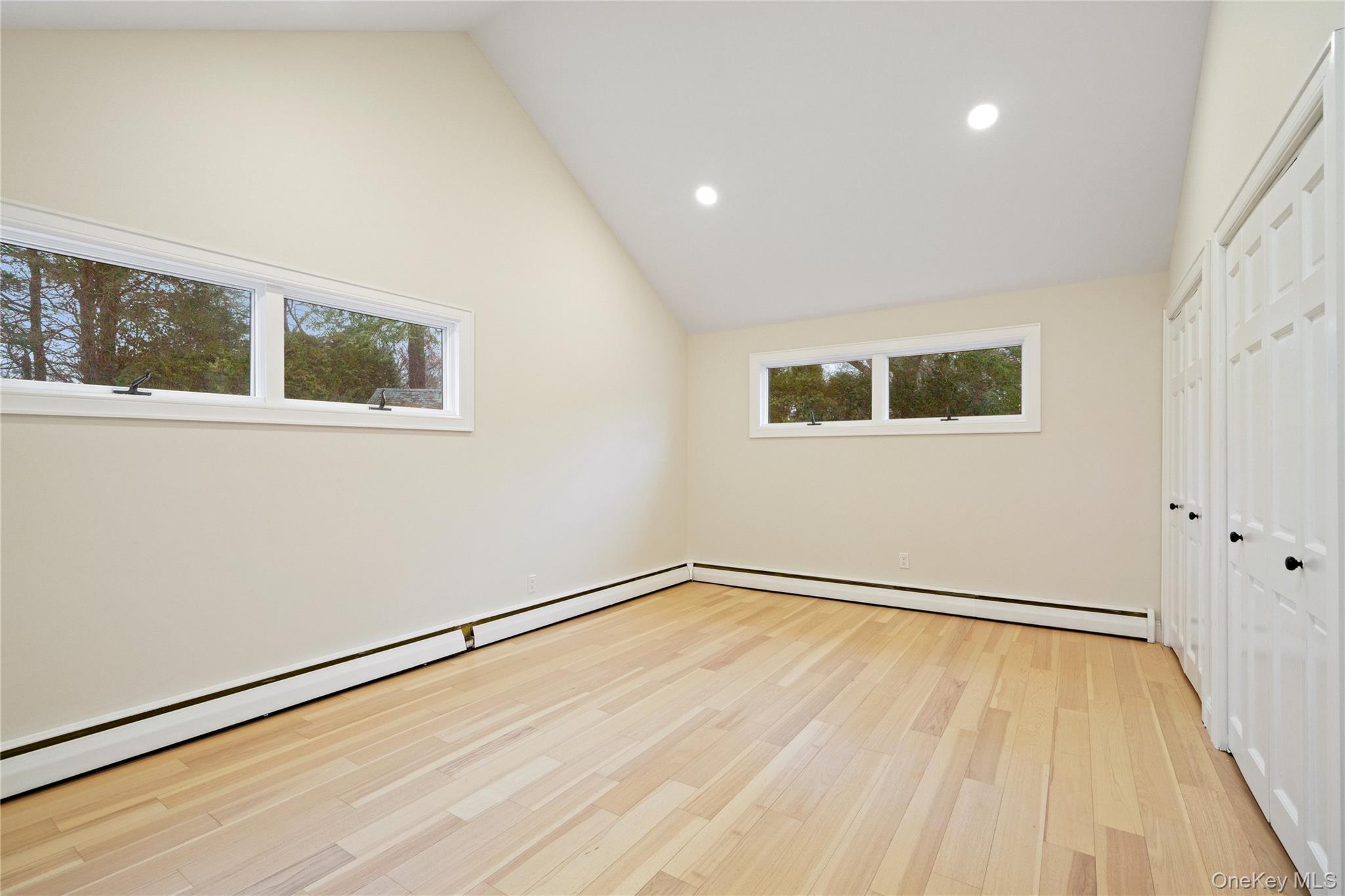 1 Upper Lane, Centerport, NY 11721