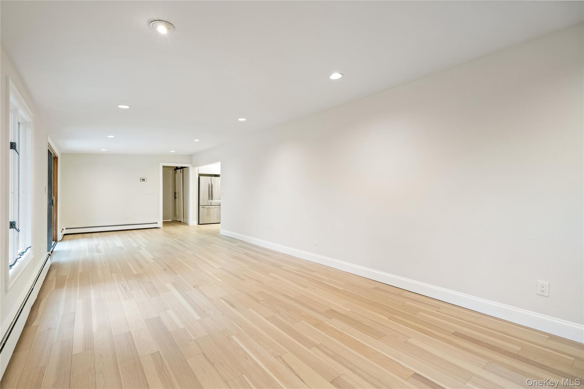 1 Upper Lane, Centerport, NY 11721