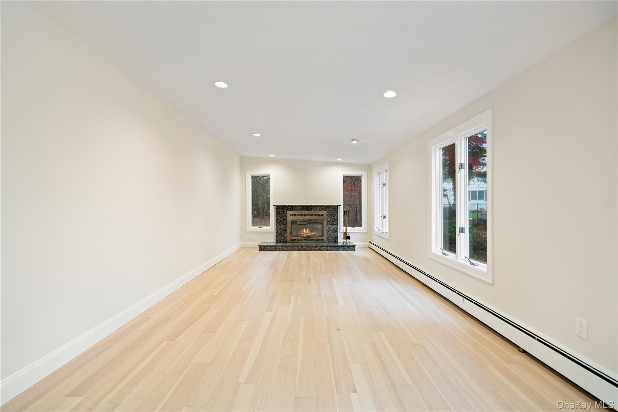 1 Upper Lane, Centerport, NY 11721