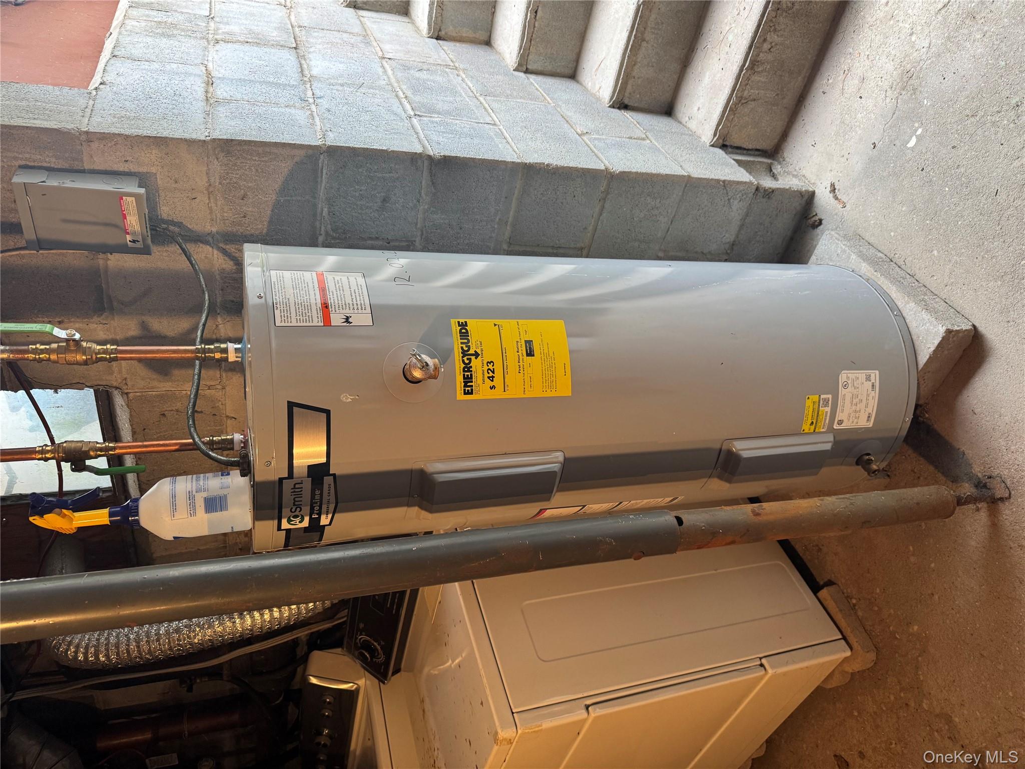 39 North Rd., Hampton Bays, NY 11946