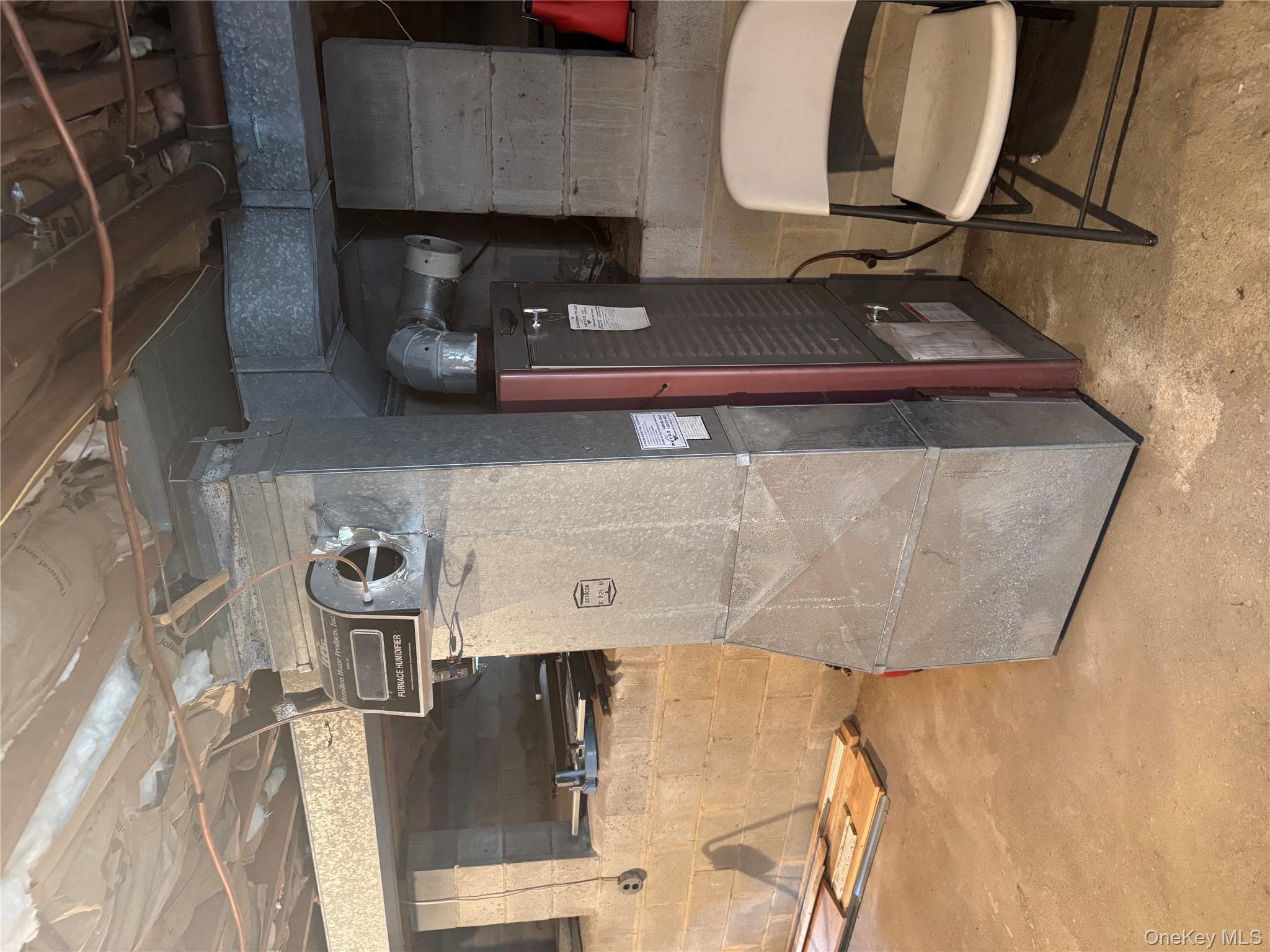 39 North Rd., Hampton Bays, NY 11946