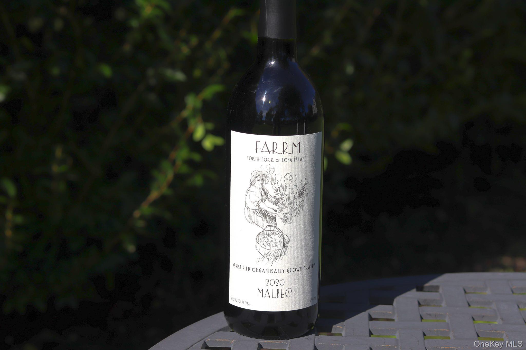 156 Youngs Avenue, Calverton, NY 11933