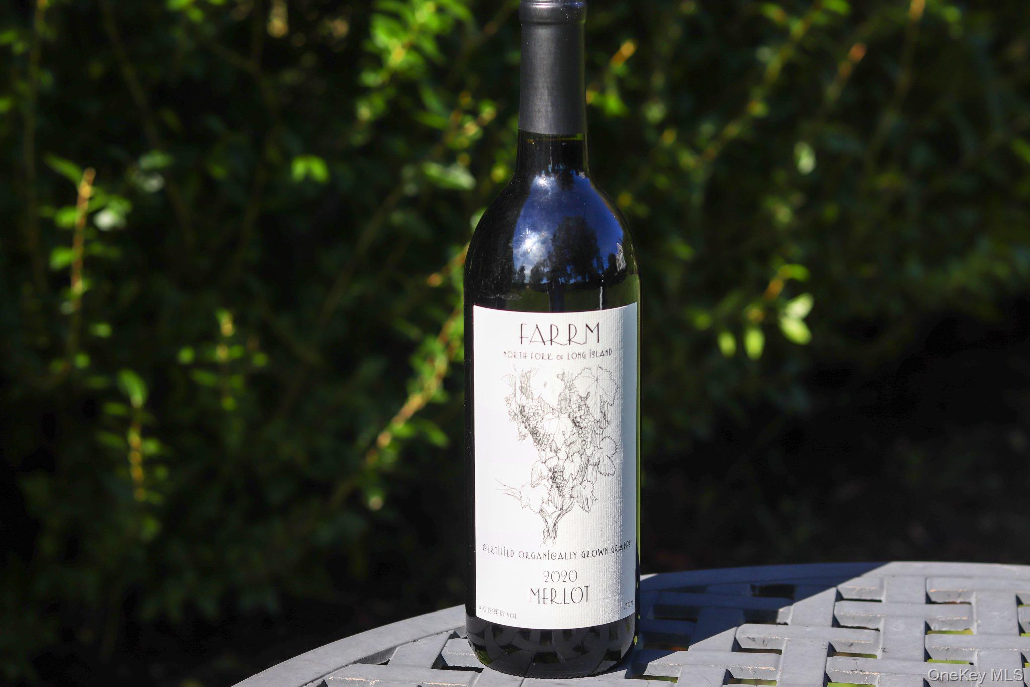 156 Youngs Avenue, Calverton, NY 11933