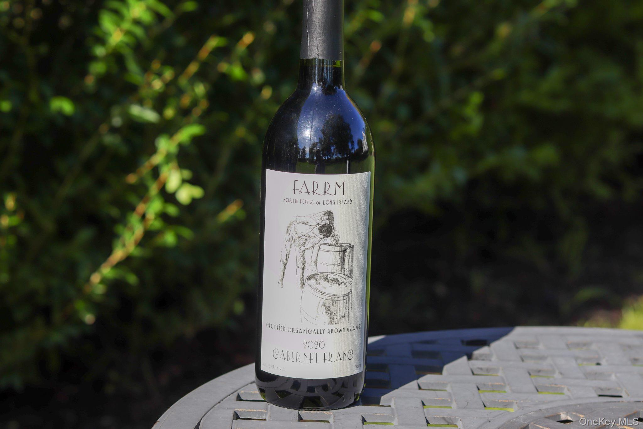 156 Youngs Avenue, Calverton, NY 11933