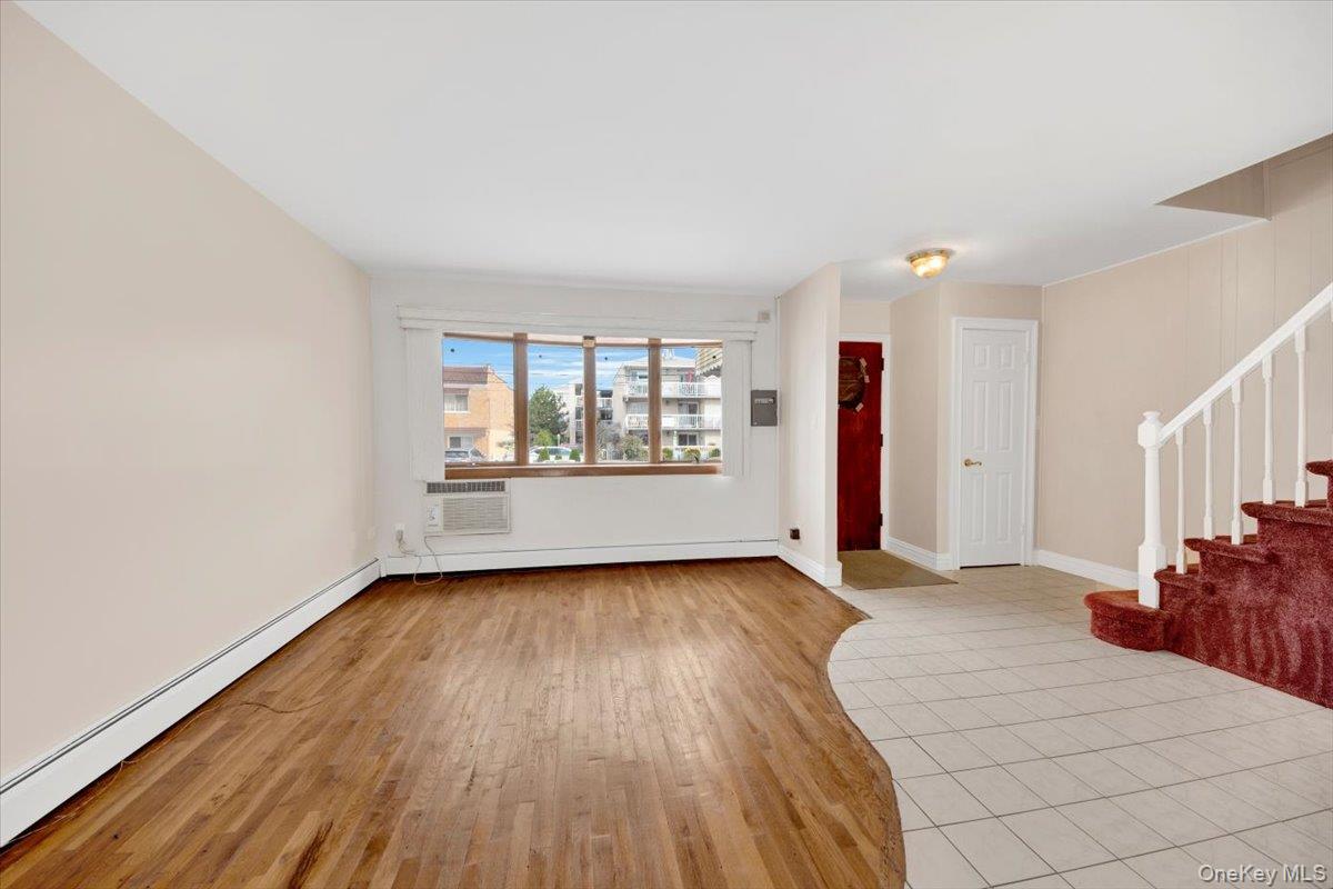 537A Ellsworth Avenue, Bronx, NY 10465