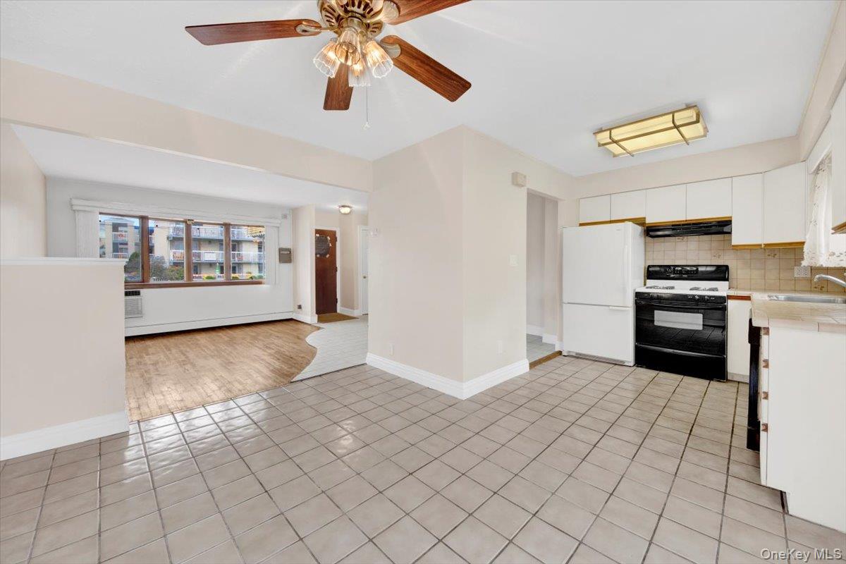 537A Ellsworth Avenue, Bronx, NY 10465