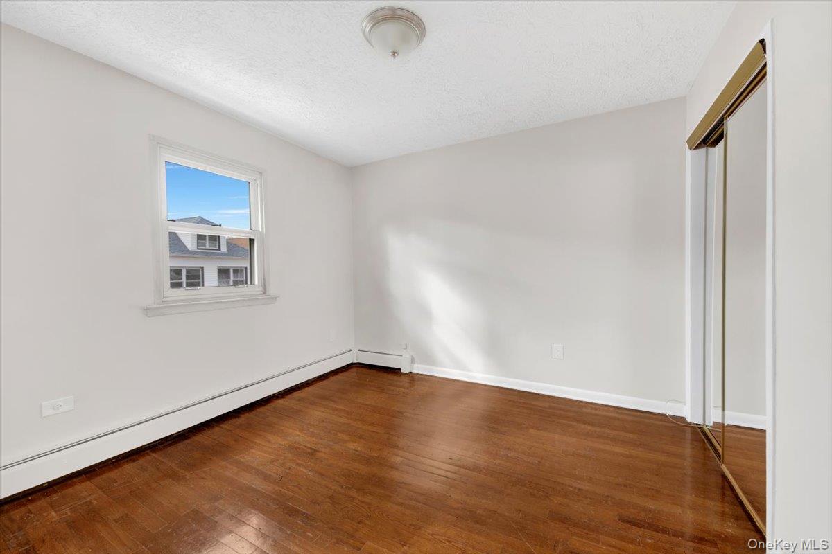 537A Ellsworth Avenue, Bronx, NY 10465