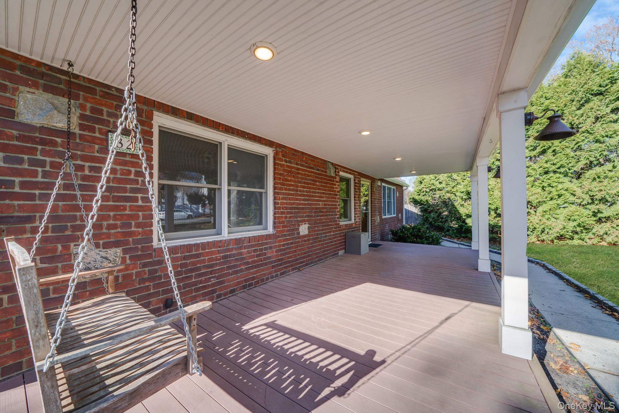 32 Williams Avenue, Holtsville, NY 11742