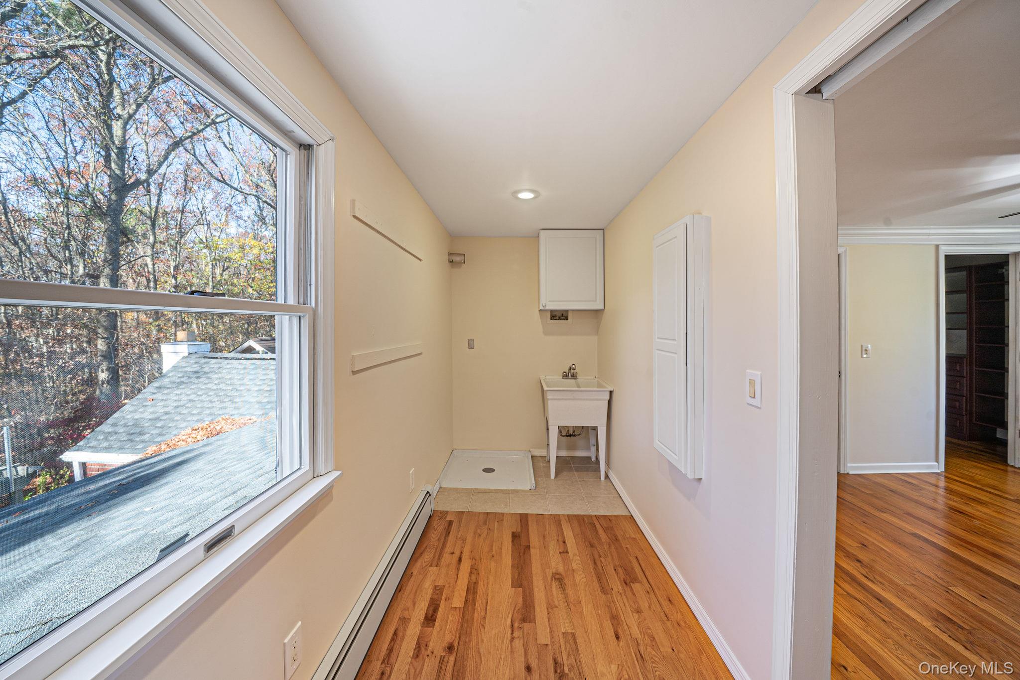 32 Williams Avenue, Holtsville, NY 11742