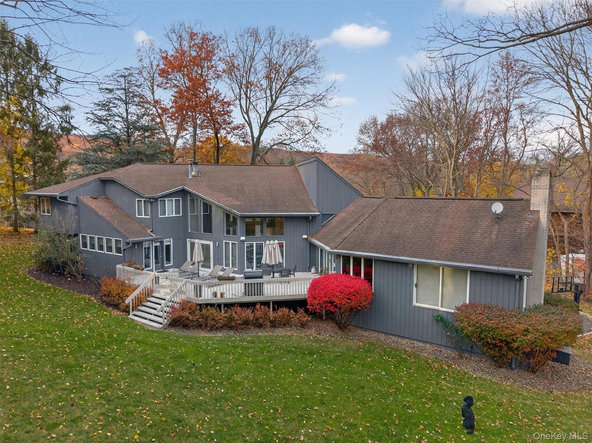 13 Zeck Court, Montebello, NY 10901