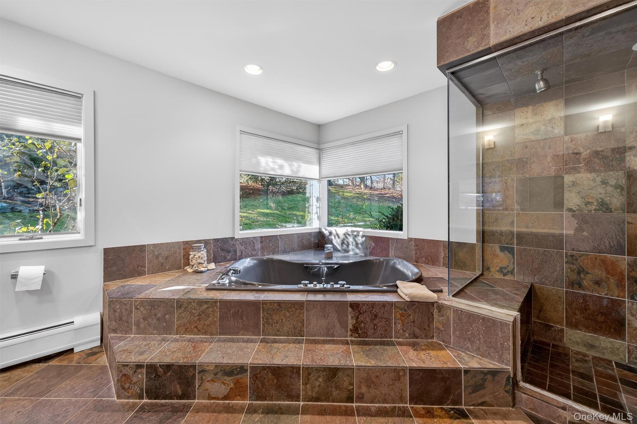 13 Zeck Court, Montebello, NY 10901