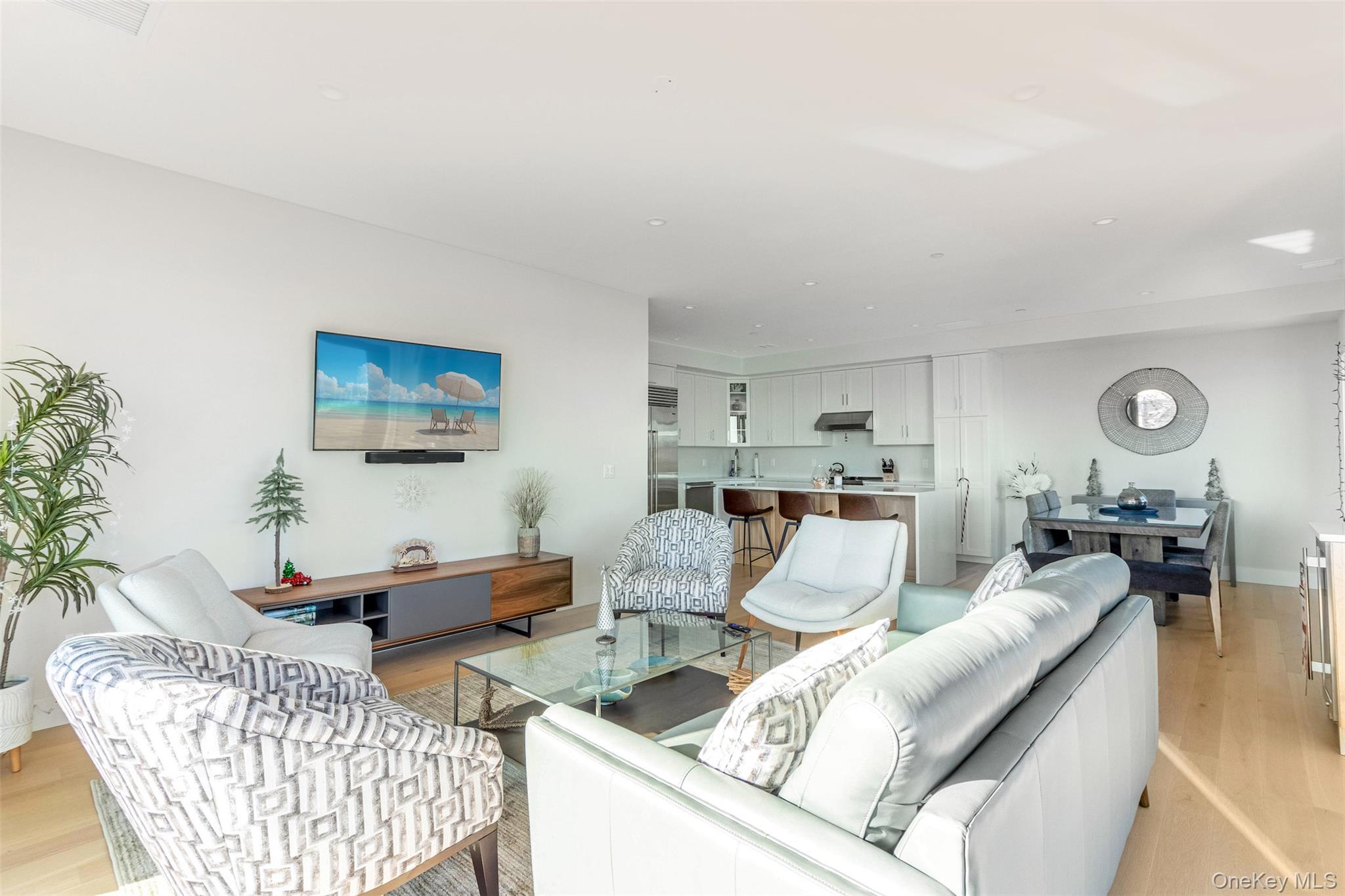 123 Sterling Avenue # 12, Greenport, NY 11944