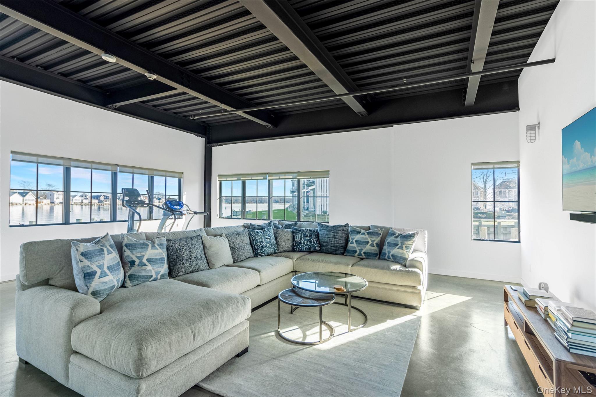 123 Sterling Avenue # 12, Greenport, NY 11944